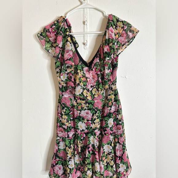 Wayf Floral Tiered Flowy Dress - Picture 7 of 10